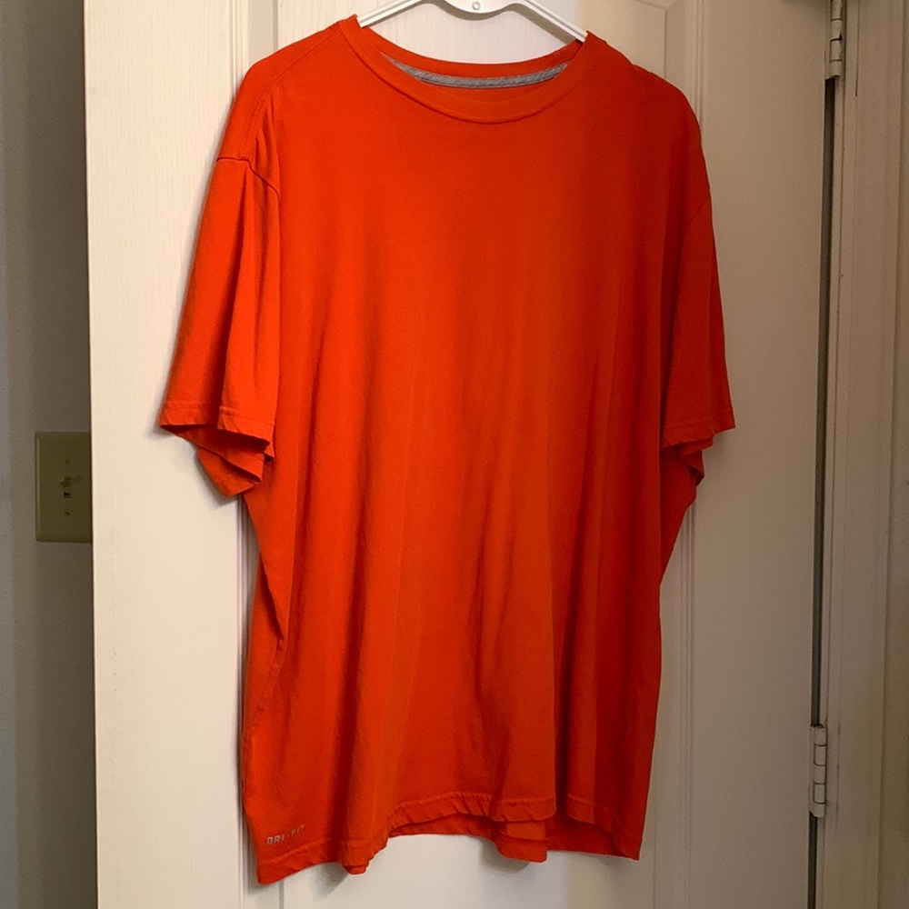 Nike Dri-Fit Tee Shirt